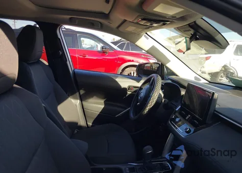 2023 Toyota Corolla Cross Le из США, поврежденный, VIN 7MUBAABG8PV045934